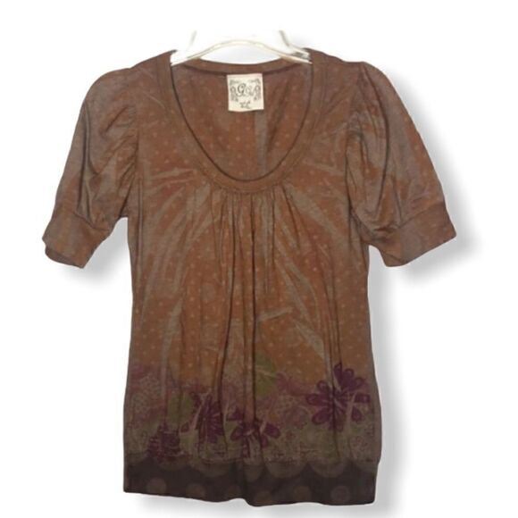 4/$25 G. Girl Top.  - Picture 1 of 6